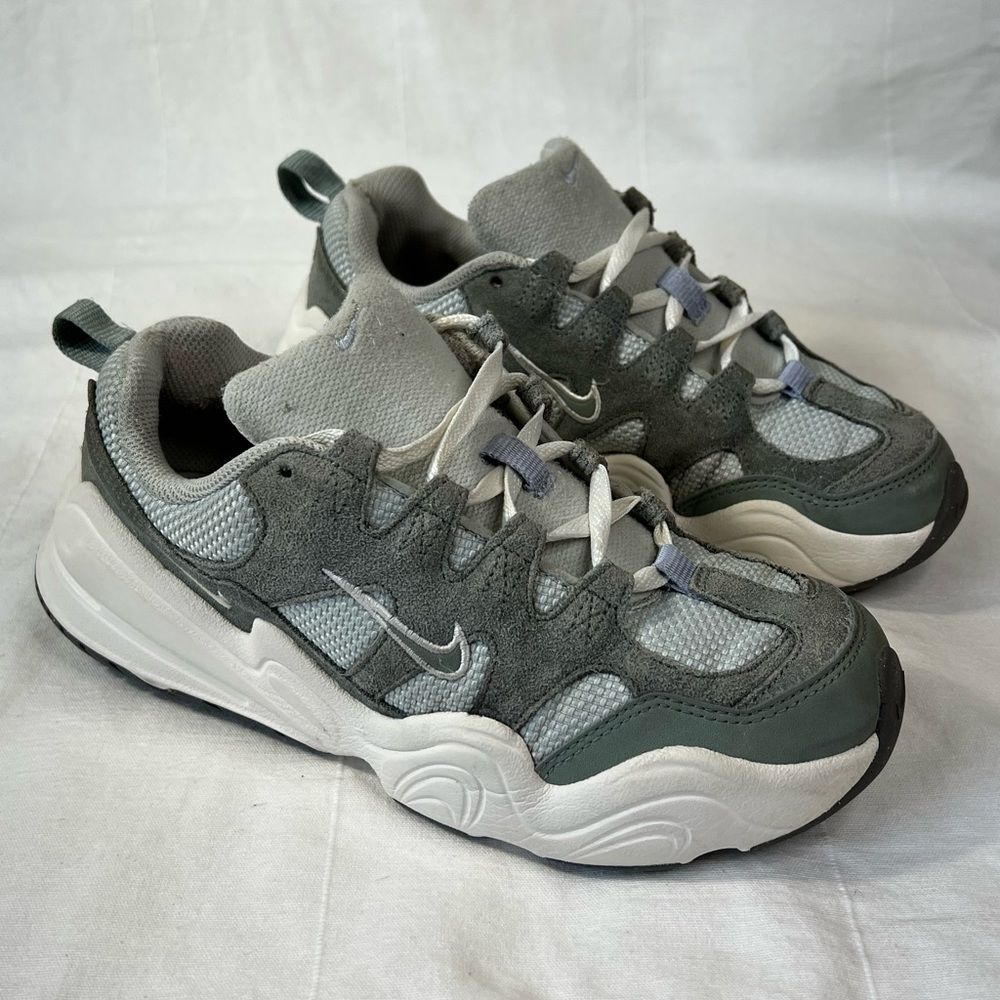 Nike Tech Hera, women’s 6.5